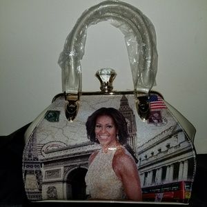 Mrs Obama pocketbooks